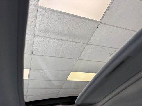 Used 2011 Mitsubishi Galant SE image 20