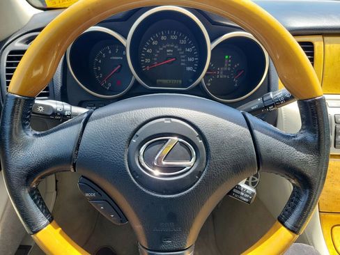 Used 2002 Lexus SC 430 Convertible RWD image 19