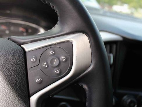 Used 2020 GMC Terrain SLT FWD image 19