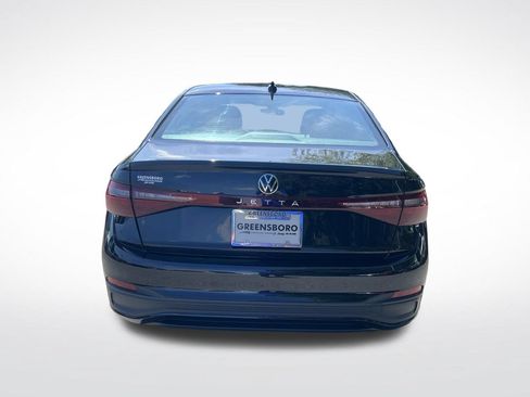 Used 2025 Volkswagen Jetta Sport FWD image 5