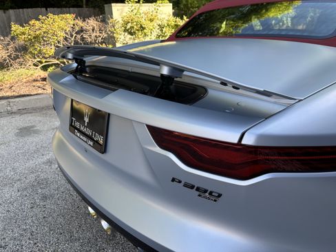 Used 2021 Jaguar F-TYPE R-Dynamic AWD/4WD image 15