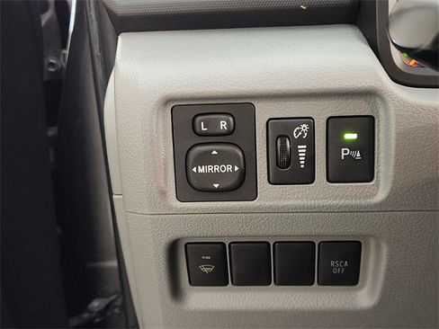 Used 2011 Toyota 4Runner SR5 image 19