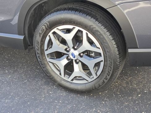 Used 2022 Subaru Forester Premium image 14