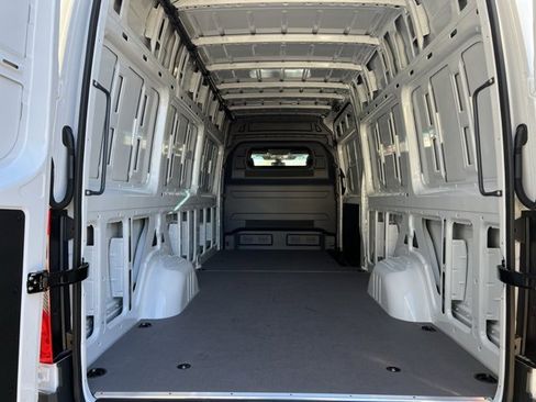New 2025 Mercedes-Benz Sprinter 2500 image 23