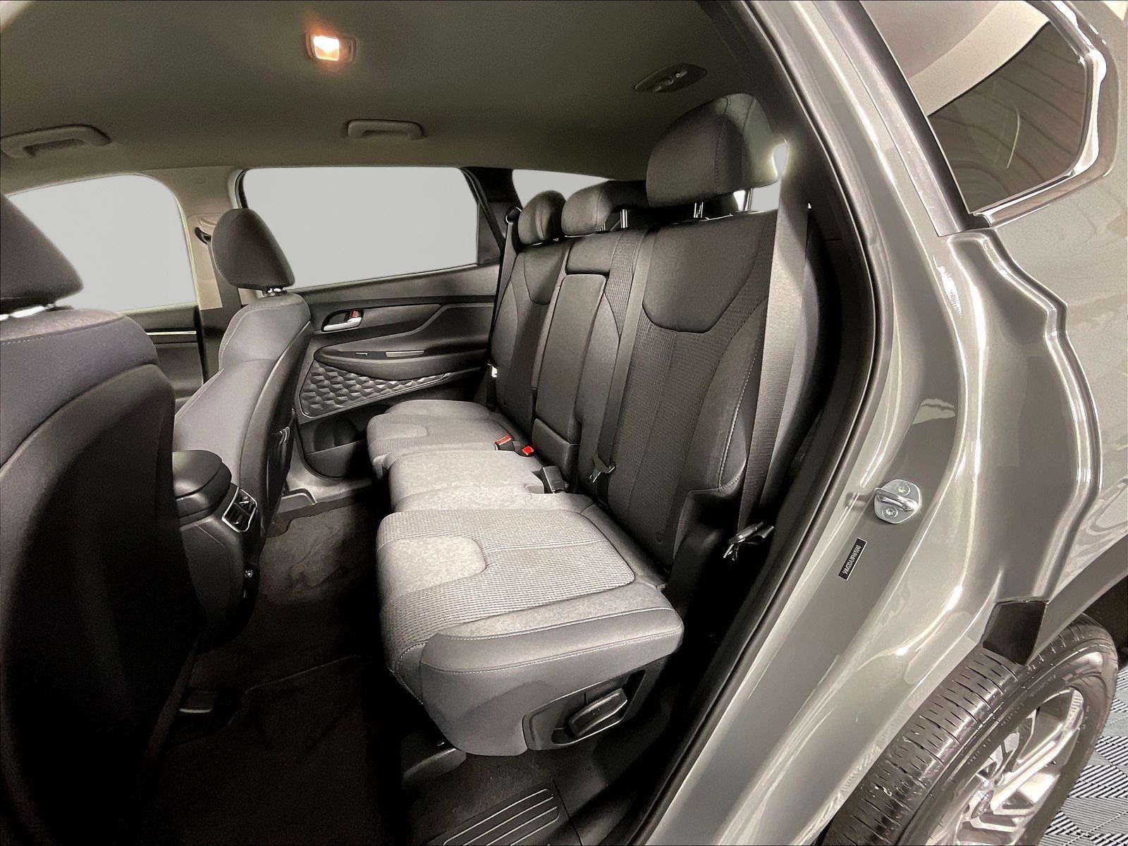 Used 2023 Hyundai Santa Fe SEL AWD/4WD image 22