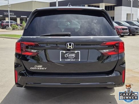 Used 2026 Honda Odyssey EX-L image 5