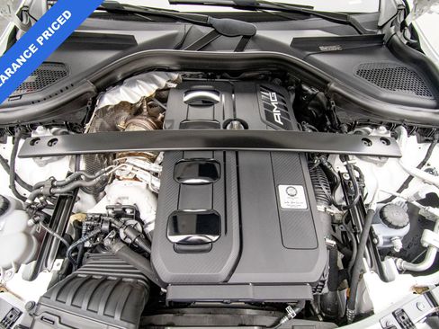 Used 2025 Mercedes-Benz GLC 43 AMG 4MATIC image 40