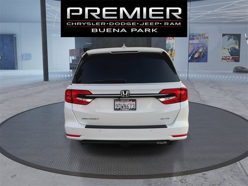 Used 2023 Honda Odyssey Elite image 7