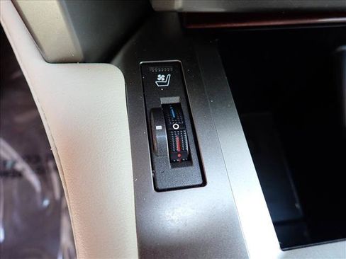 Used 2011 Lexus GX 460 Premium AWD/4WD image 19