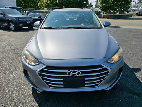 Used 2017 Hyundai Elantra SE FWD image 8