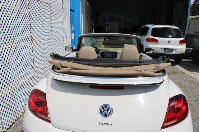 Used 2017 Volkswagen Beetle 1.8T S FWD image 10