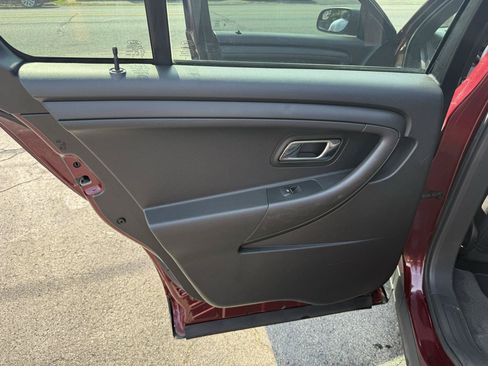Used 2015 Ford Taurus Police Interceptor AWD image 29