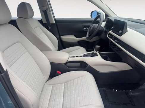 Certified 2025 Honda HR-V LX image 14