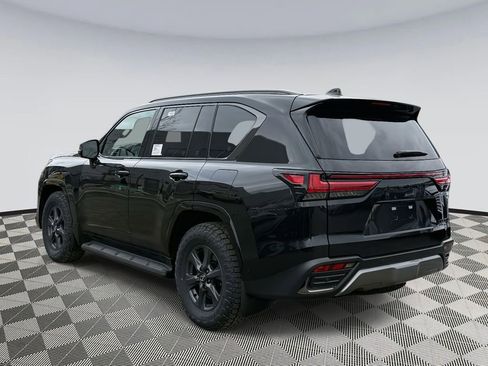 New 2025 Lexus LX 700h Overtrail image 4
