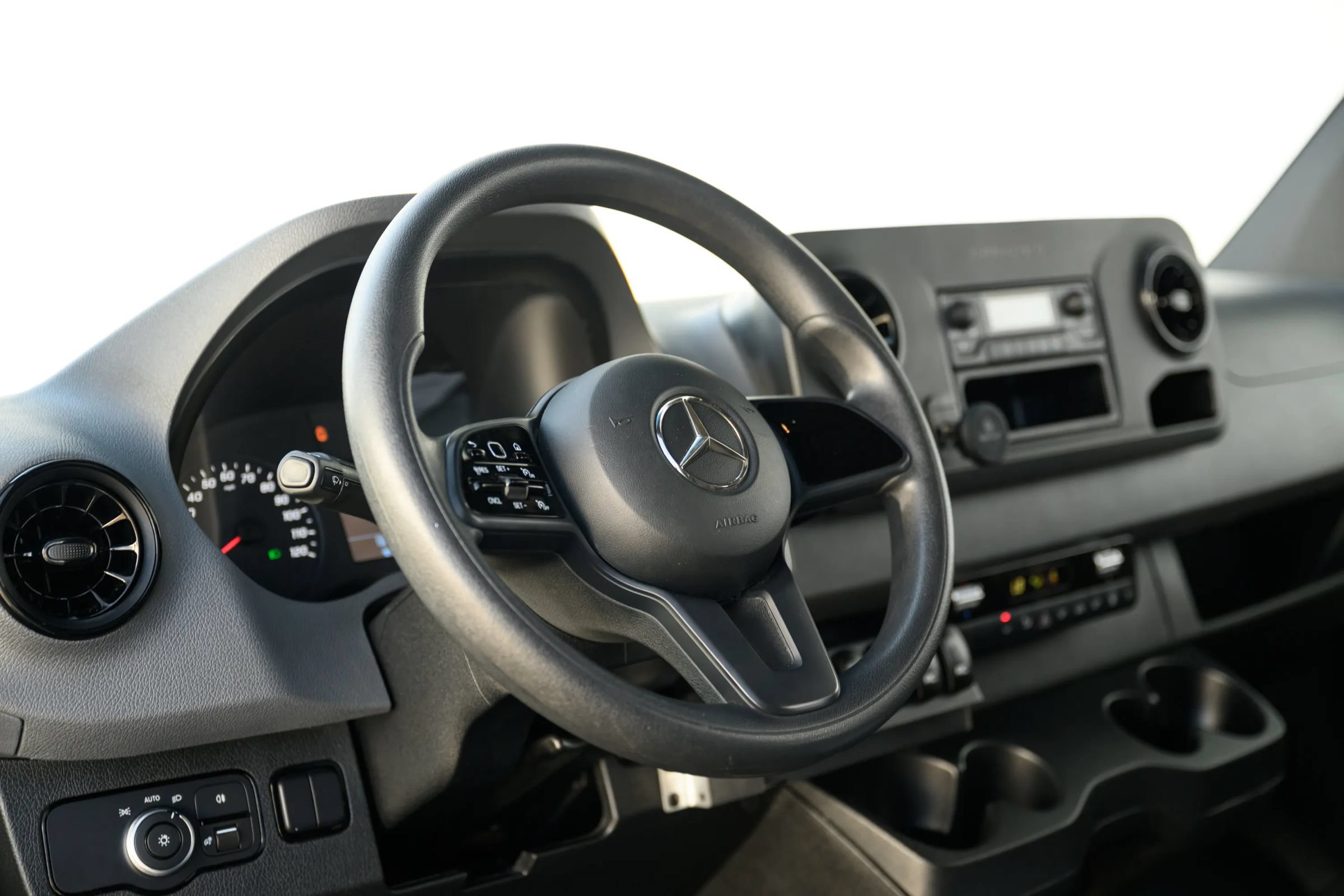 Used 2021 Mercedes-Benz Sprinter 2500 image 45