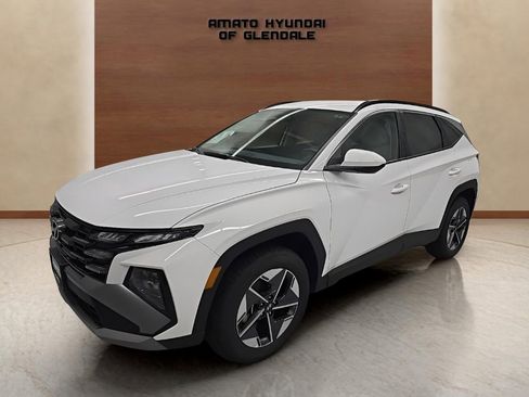 Certified 2025 Hyundai Tucson SEL image 1