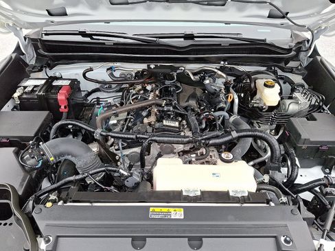Certified 2024 Toyota Tacoma SR5 AWD/4WD image 26