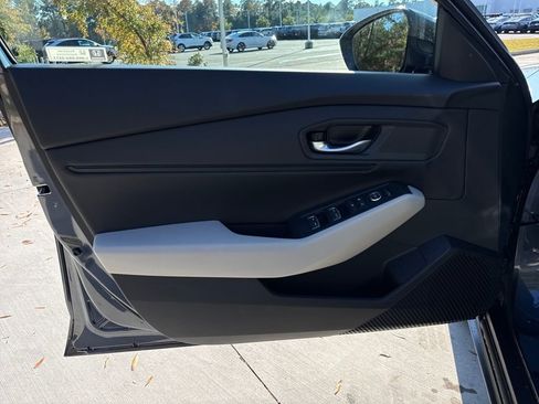 New 2025 Honda Accord SE image 12