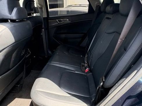 Certified 2023 Kia Sportage EX AWD/4WD image 9