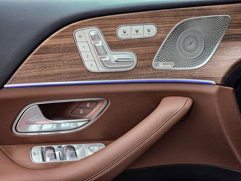 New 2026 Mercedes-Benz GLS 450 4MATIC image 14