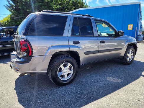 Used 2005 Chevrolet TrailBlazer LS w/ LS Preferred Equipment Group image 5
