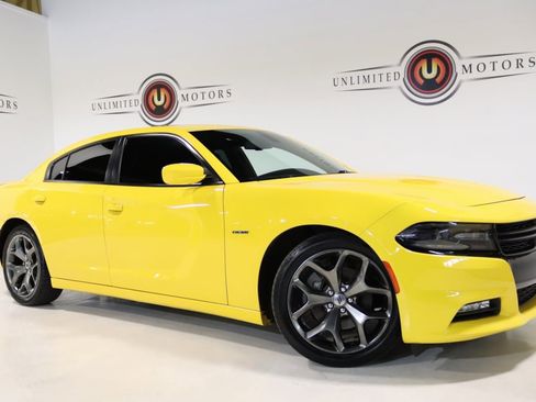 Used 2017 Dodge Charger R/T w/ Beats Audio Group image 65