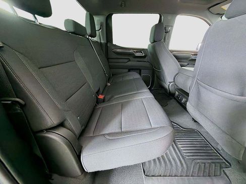 Used 2023 Chevrolet Silverado 1500 LT image 22