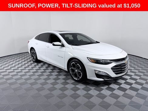 Used 2023 Chevrolet Malibu LT image 2
