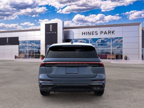 New 2026 Lincoln Nautilus Premier w/ Equipment Group 102A AWD/4WD image 5