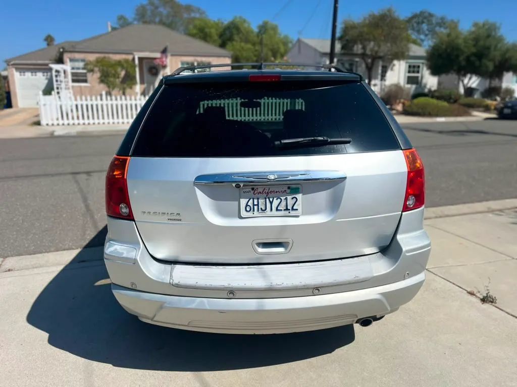 Used 2008 Chrysler Pacifica Touring FWD image 8