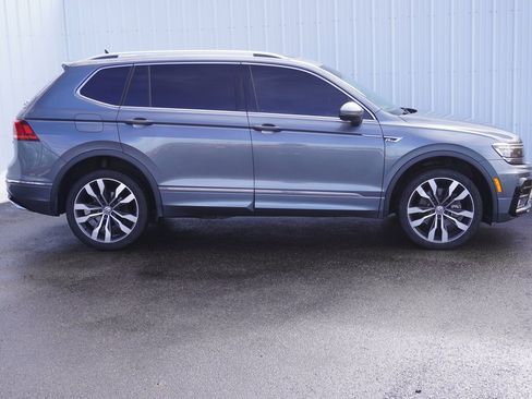 Used 2021 Volkswagen Tiguan SEL Premium R-Line image 2