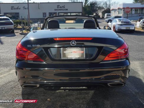 Used 2018 Mercedes-Benz SL 550 image 6