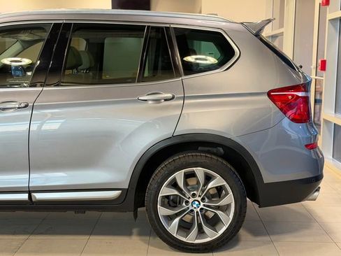 Used 2017 BMW X3 xDrive28i image 9