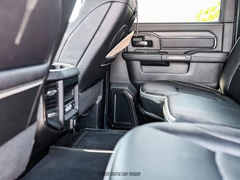 Used 2024 RAM 5500 4x4 Crew Cab image 40