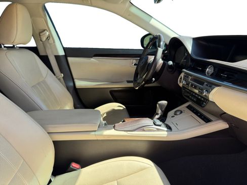 Used 2016 Lexus ES 350 image 17