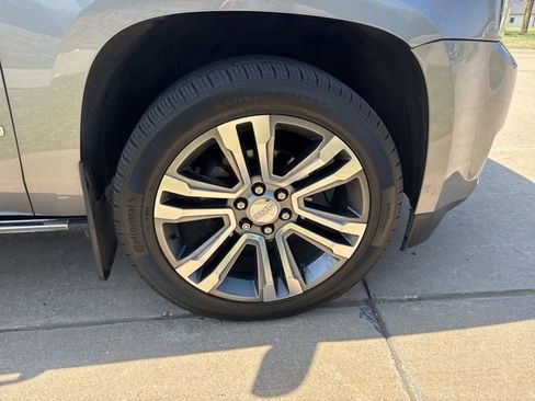 Used 2019 GMC Yukon XL Denali w/ Denali Ultimate Package image 9