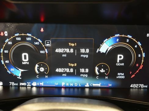 Used 2024 Chevrolet Colorado LT w/ LT Convenience Package AWD/4WD image 19