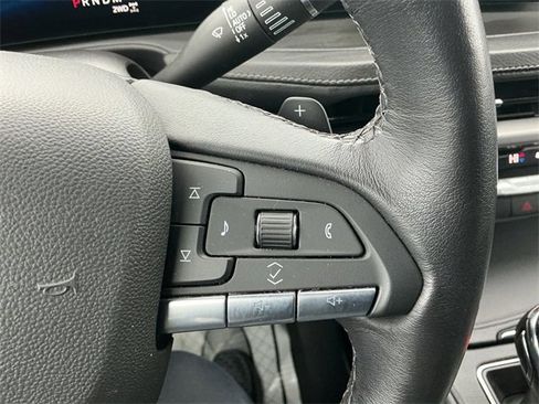 Certified 2024 Cadillac XT4 Premium Luxury image 22