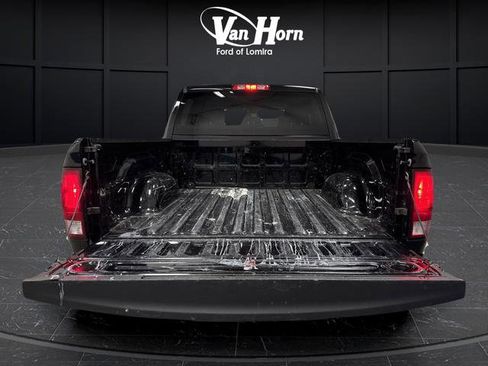 Used 2022 RAM 1500 Classic SLT image 12