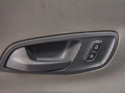 Used 2023 Ford Transit 350 XLT image 17