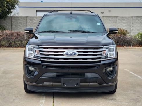 Used 2021 Ford Expedition XLT image 2