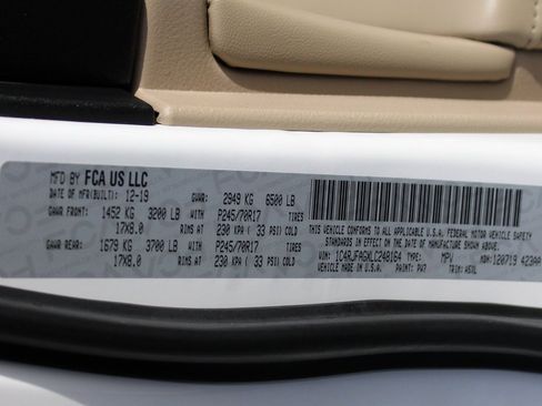 Used 2020 Jeep Grand Cherokee Laredo image 48