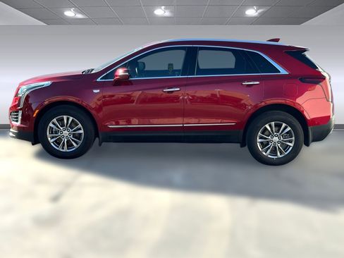 Used 2021 Cadillac XT5 Premium Luxury image 2