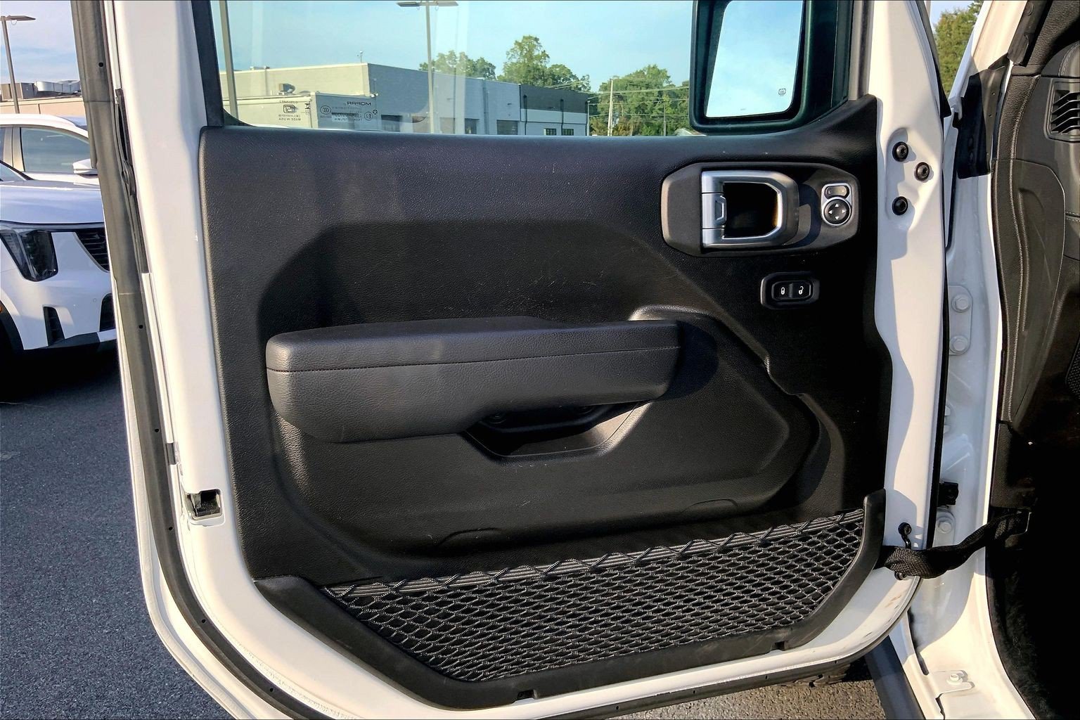 Used 2026 Jeep Gladiator Rubicon w/ Steel Power Dome Hood Package AWD/4WD image 26