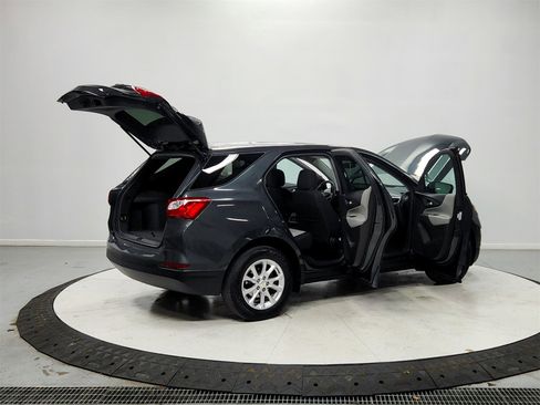 Used 2019 Chevrolet Equinox LS w/ LS Convenience Package image 15