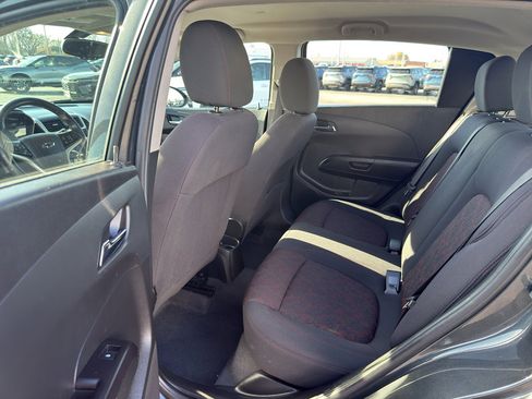 Used 2020 Chevrolet Sonic LT image 29