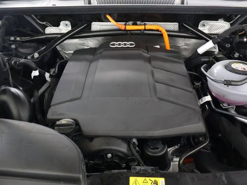 Used 2024 Audi Q5 e Premium Plus w/ Premium Plus Package image 29