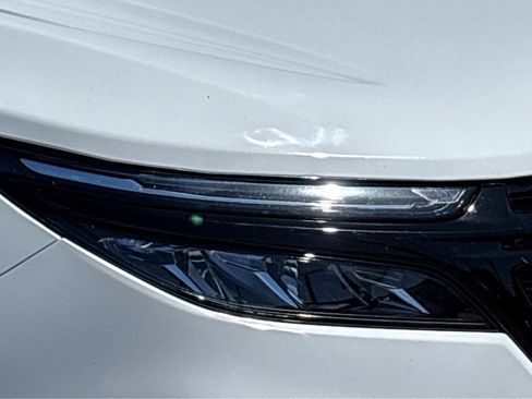 Certified 2024 Chevrolet Equinox RS FWD image 18