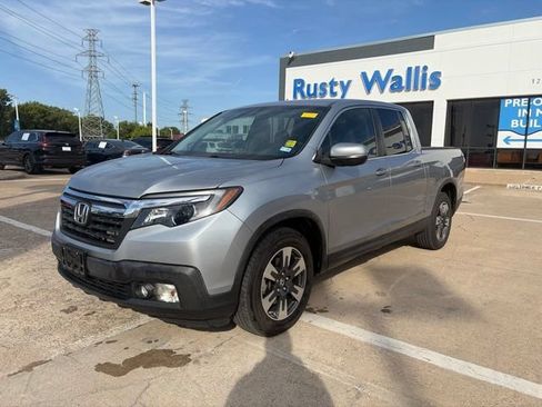 Used 2017 Honda Ridgeline RTL image 2