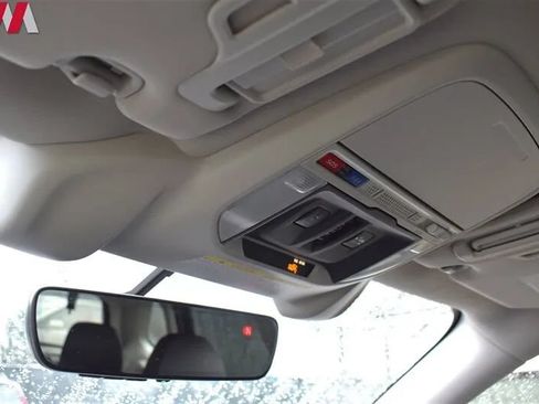 Used 2020 Subaru Forester Limited AWD/4WD image 16